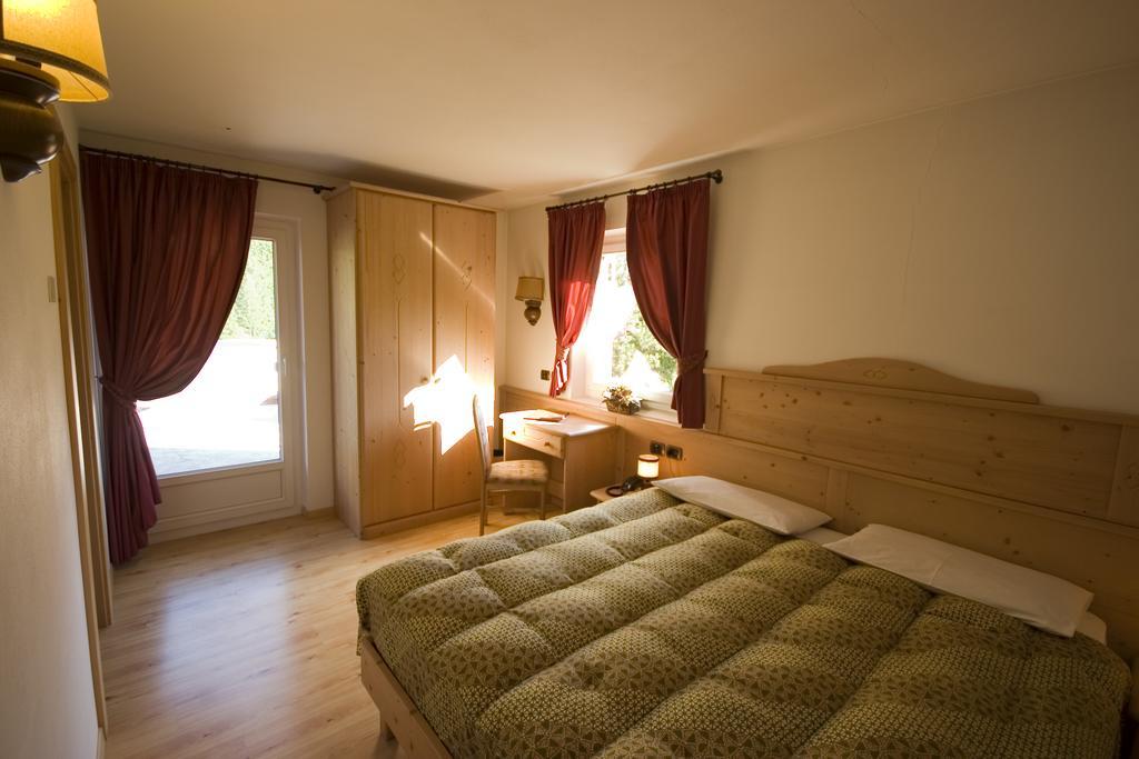 Hotel Miravalle Soraga Esterno foto