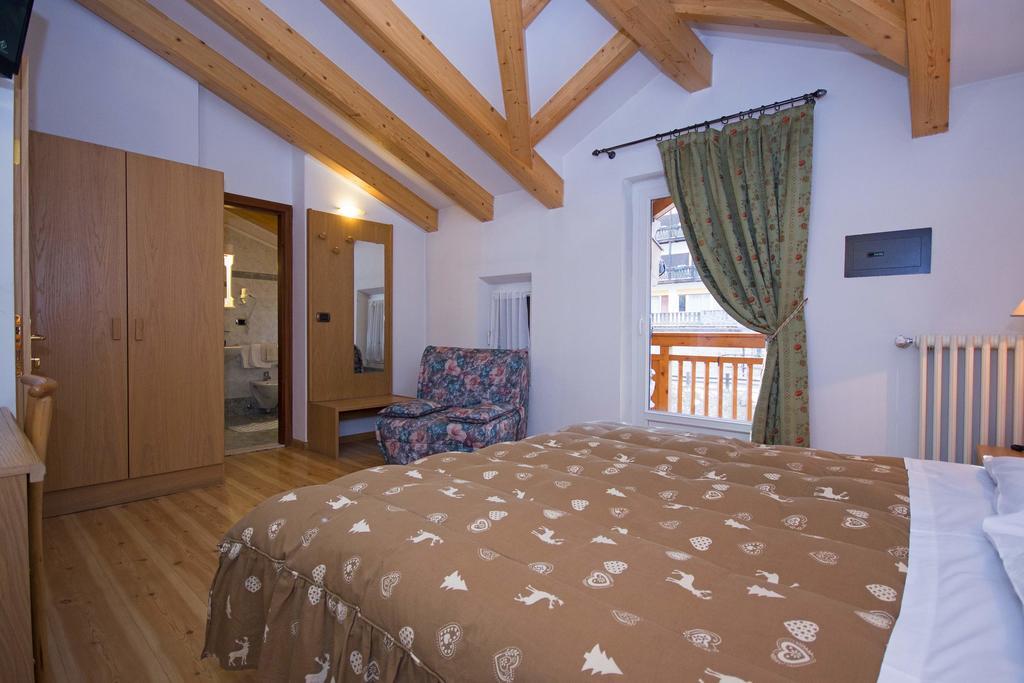 Hotel Miravalle Soraga Esterno foto