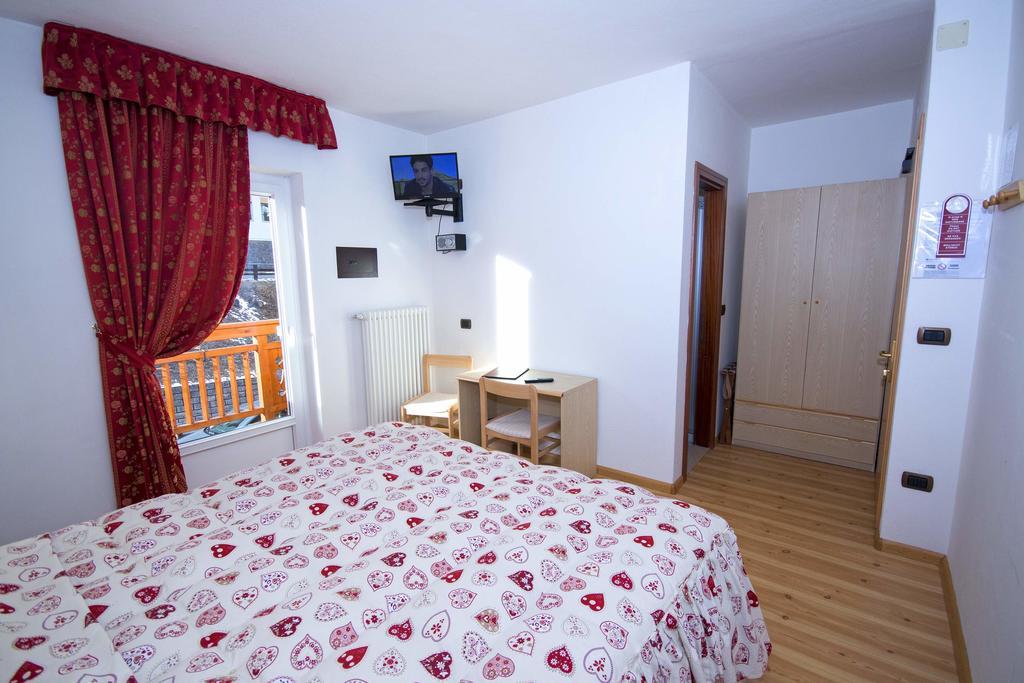 Hotel Miravalle Soraga Esterno foto