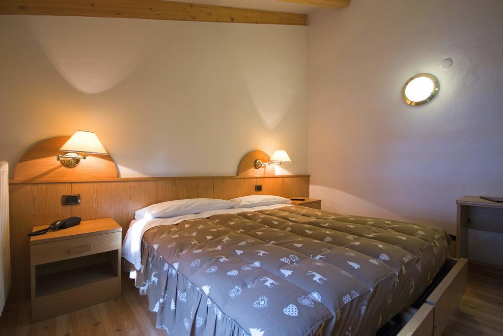 Hotel Miravalle Soraga Esterno foto