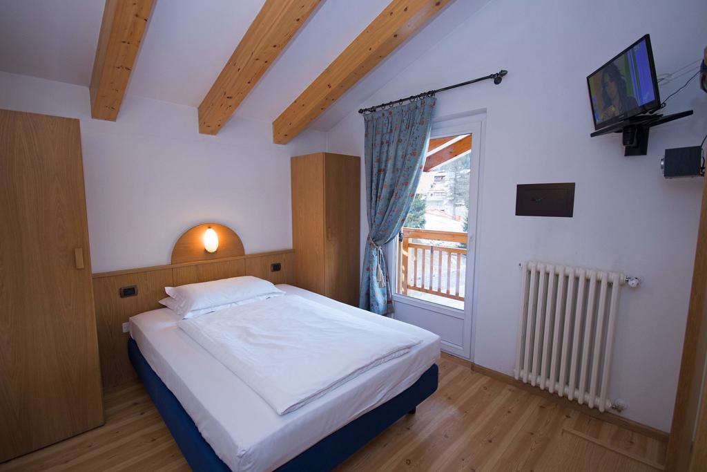 Hotel Miravalle Soraga Esterno foto